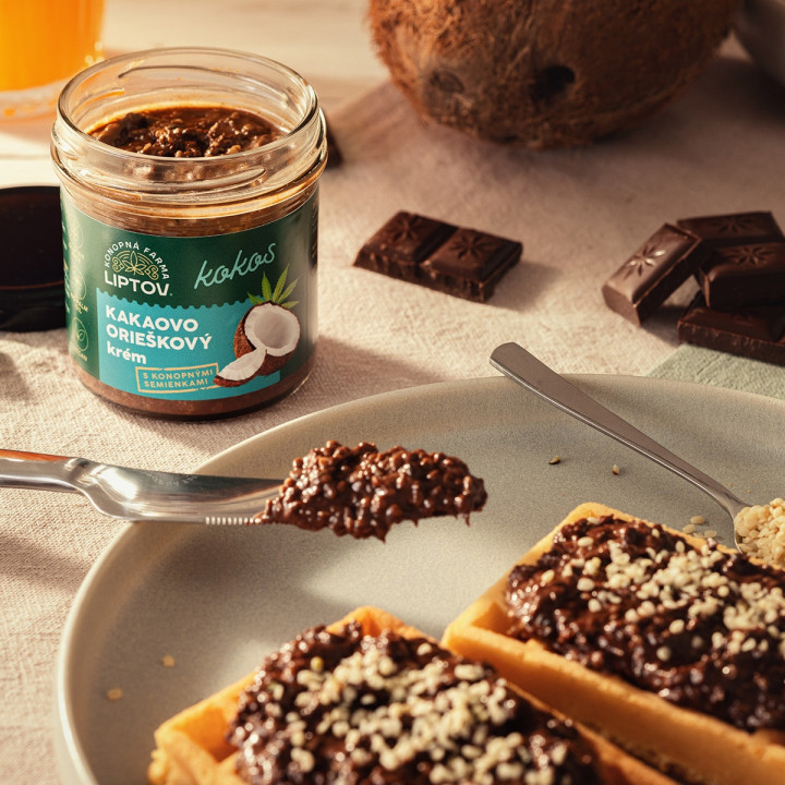 Kakaovo-orieškový krém s konopnými semienkami – Kokosový
